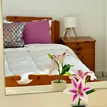 Modern 2br With Heated Hot Tub And Steps To