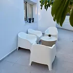 Modern 2br With Heated Hot Tub And Steps To Протарас