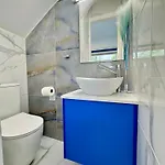 Modern 2br With Heated Hot Tub And Steps To Βίλα *