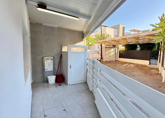 Modern 2br With Heated Hot Tub And Steps To * Паралимни