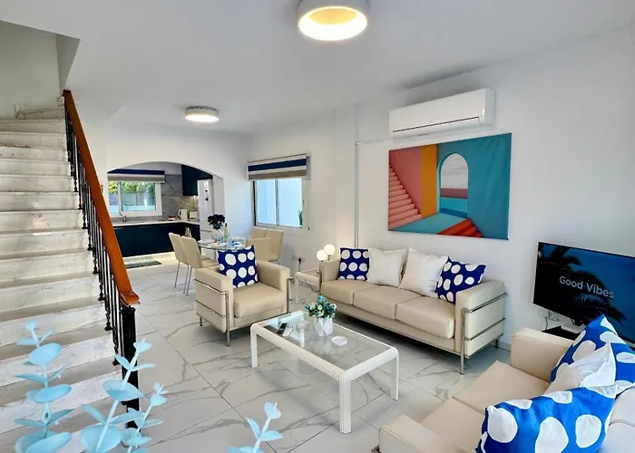 Modern 2br With Heated Hot Tub And Steps To Вилла