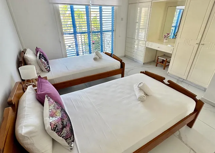 ヴィラ Modern 2br With Heated Hot Tub And Steps To