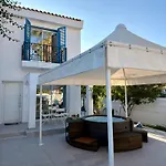 빌라 Modern 2br With Heated Hot Tub And Steps To 프로타라스